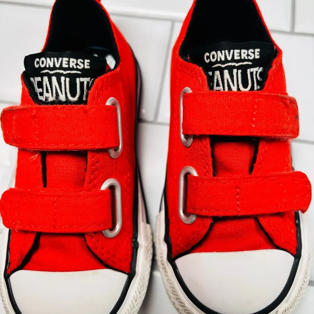Converse x Peanuts Chuck Taylor All‎ Star 2V Lo Shoes A01870F Size 7